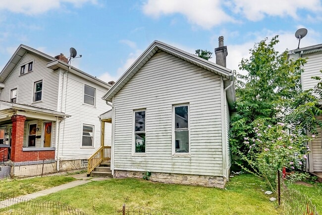 Photo - Three Bedroom In Dayton Available Now!