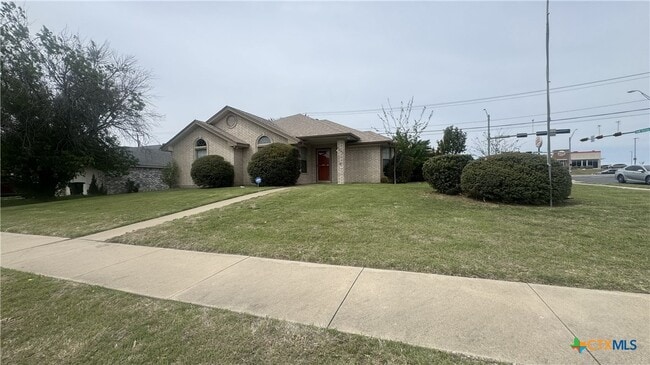 Building Photo - 3701 Water Oak Dr