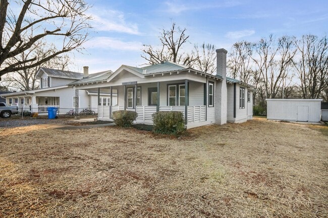 Photo - 1703 Lowder St