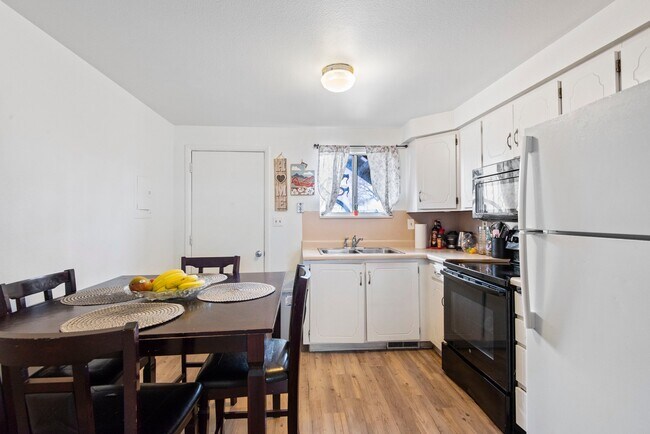 137 E 1100 S Unit 137 East 1100 South