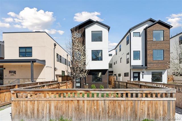Building Photo - 1386 Zenobia St Rental