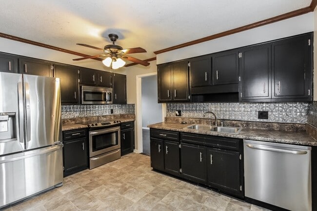 Photo - Beautiful 4 Bedroom Home in Martinez, GA