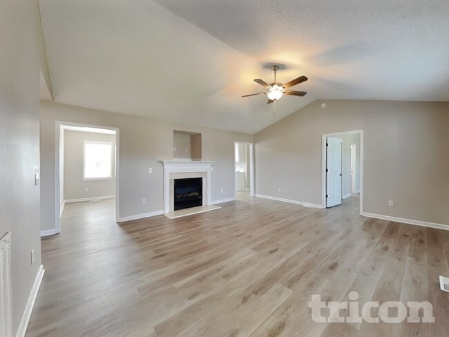 Photo - 78 Imperial Dr