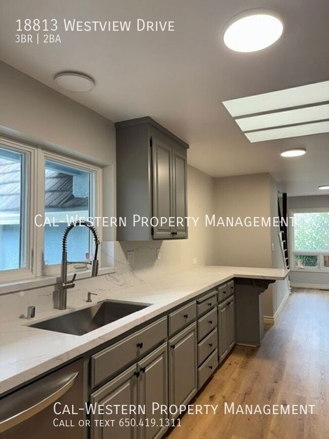 Photo - 18813 Westview Dr