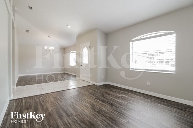 Photo - 660 Wild Flower St