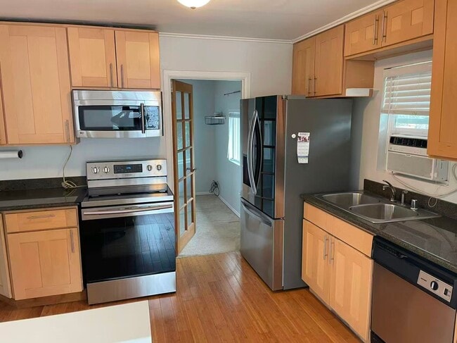 11513 30th Ave NE