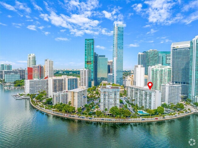 Building Photo - 1408 Brickell Bay Dr Unit 906 Rental