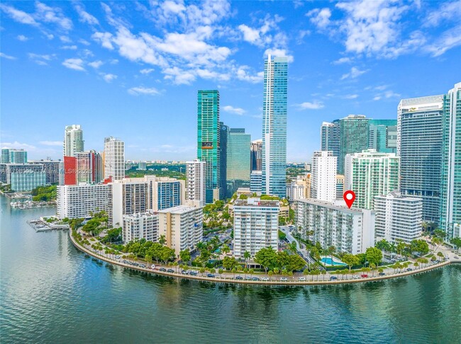 Photo - 1408 Brickell Bay Dr Unidad 906 Rental