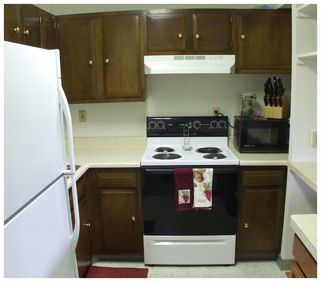 Photo - Maple Ridge Apartments