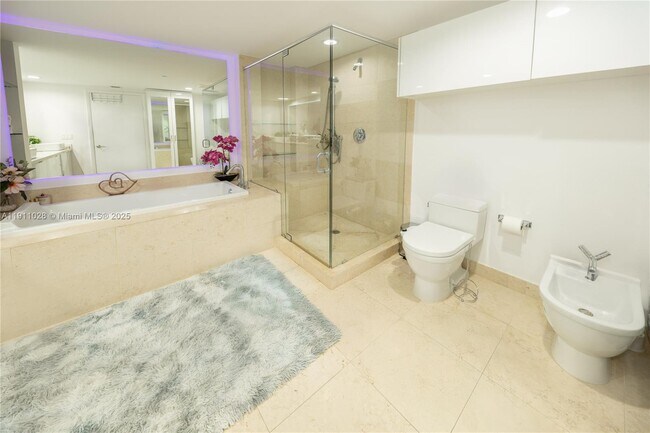 Photo - 465 Brickell Ave Unit 4705