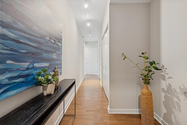 Photo - 330 W Grand Ave Unit 1101