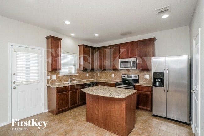 Photo - 456 Stonebrook Dr