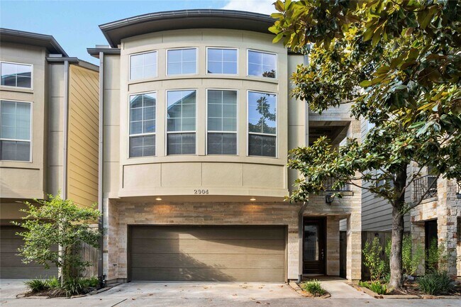 Photo - 2904 Leeland St