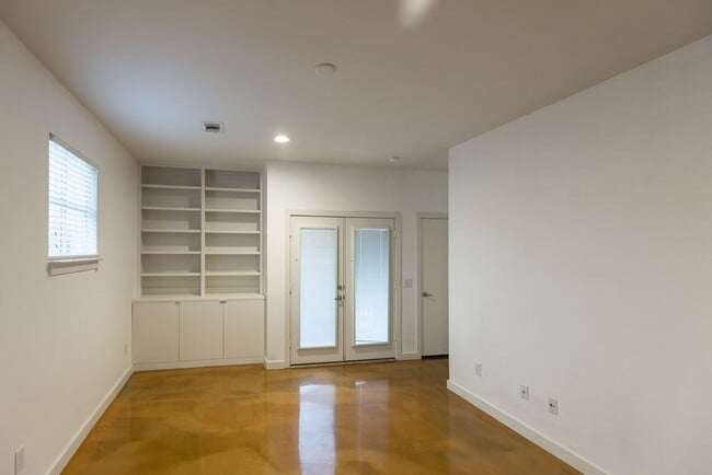 Photo - 2402 Morgan St Unidad A