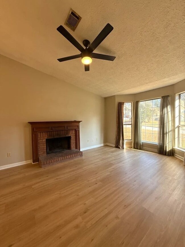 Photo - 3 Bed 2.5 Bath in Atlanta!