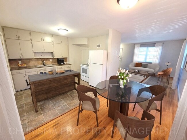 Photo - SPACIOUS TWO BEDROOM ONE BATH DUPLEX!! GRE...