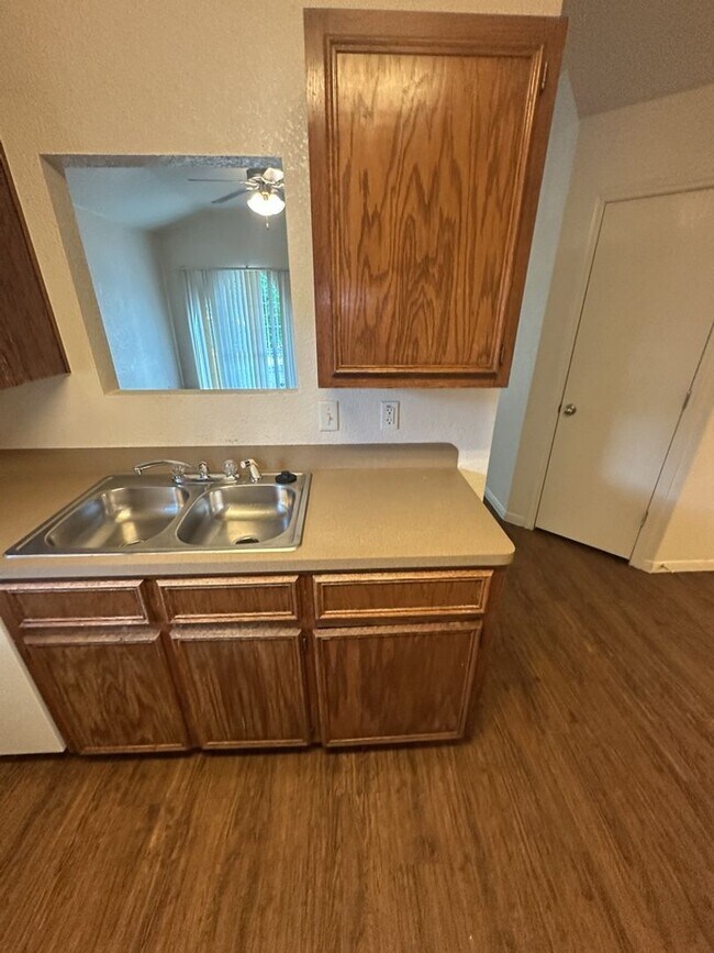 Photo - 4608 Waterproof Dr Unit B