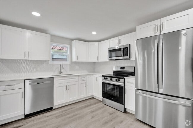 Building Photo - 235 NW 10th Ave Rental