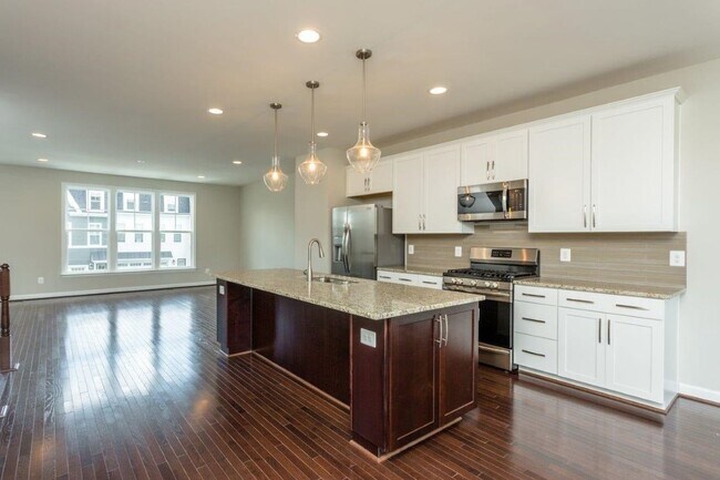 Photo - Luxury Home in Preston Lake