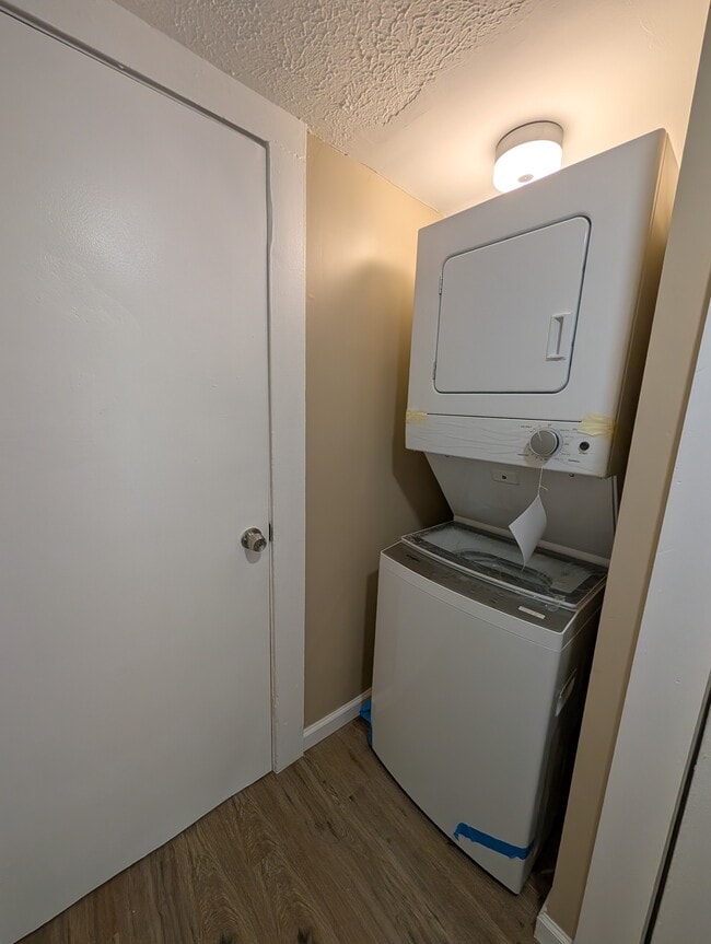 Photo - 6th St Unit 3