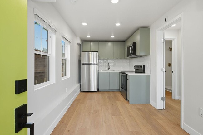 Photo - 2735 Broadway-5 Unit 5