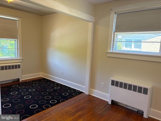 Photo - 343 S Main St