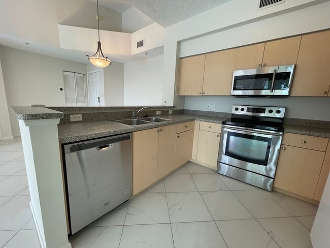 Photo - ANNUAL RENTAL - RESERVE AT NAPLES -2 BED 2...