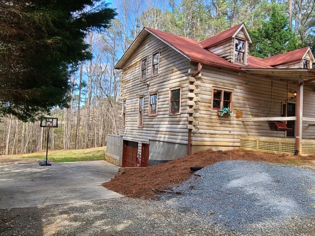 Photo - 3928 Hardee Dr NW