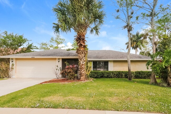 Photo - 1653 Primrose Ln