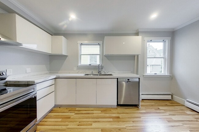 Photo - 13 Rhode Island Ave Unit 1