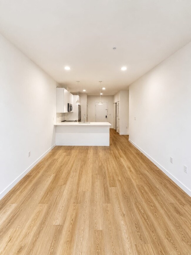 Photo - 25 Freeway Dr E Unit 213