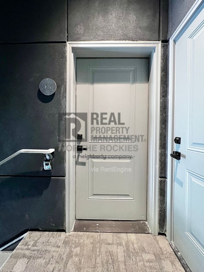 Photo - 400 N Garfield Ave Unit 206