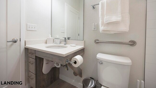 Photo - 3022 Zuni St Unidad 103