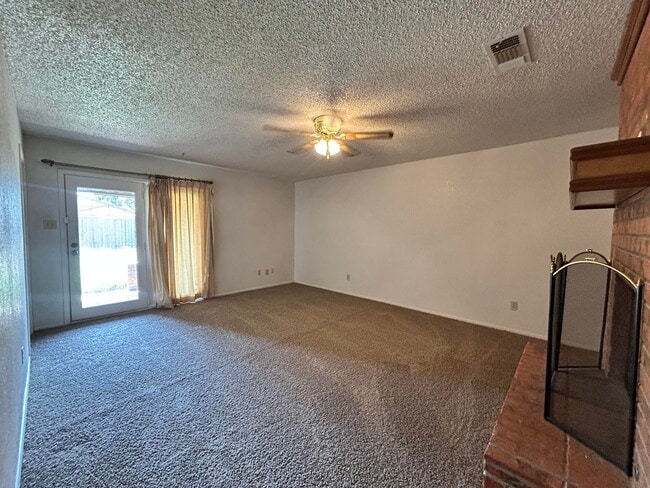 Photo - 1115 80th St