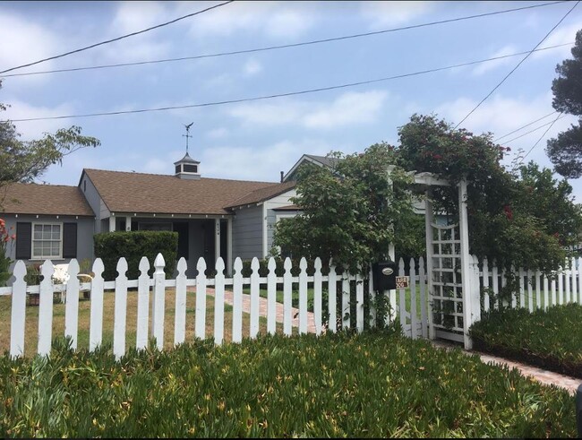 Photo - 6156 Fair Ave