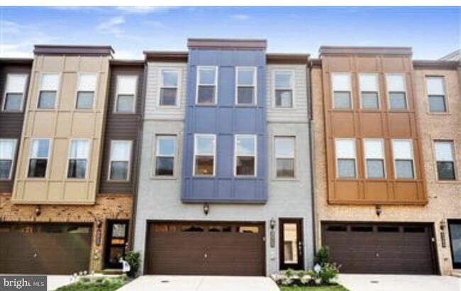 Building Photo - 9913 Hopkins Lp Rental
