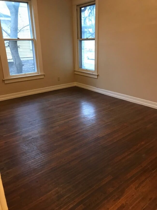 Photo - 405 S Lincoln St