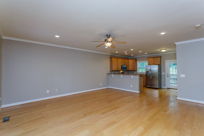 154 Brookwood Dr