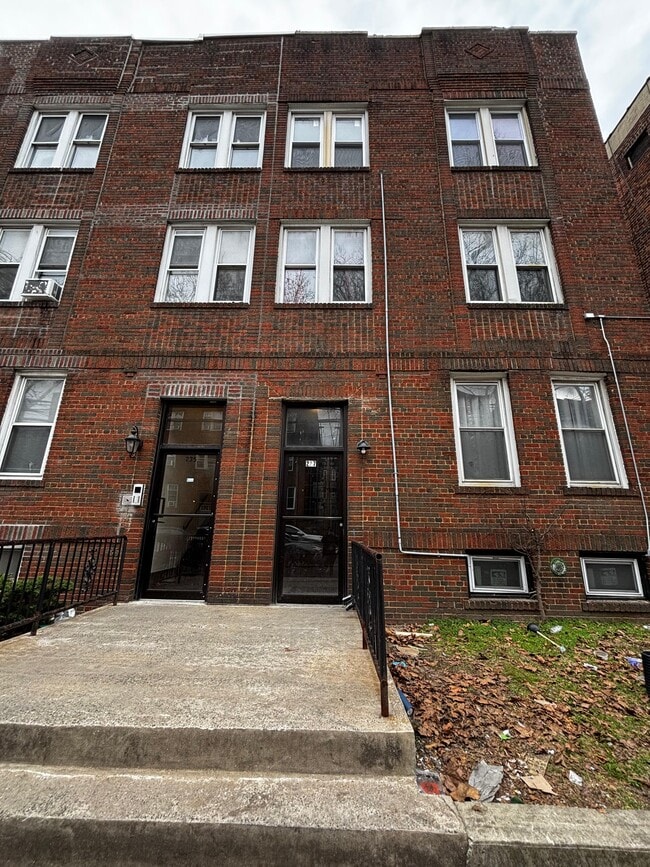 Photo - 243 Lexington Ave