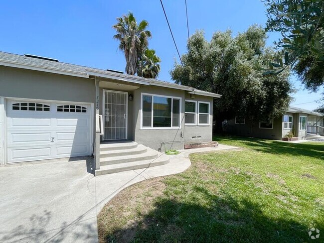 Building Photo - 7319 Olive Tree Ln Rental