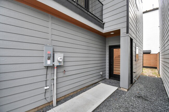 Photo - 2313 Eagle St