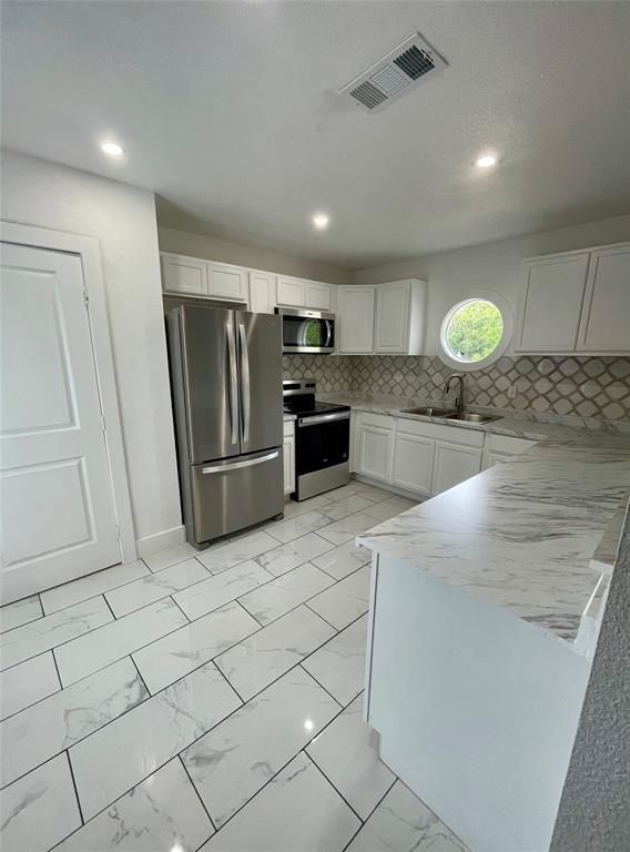 1109 Brentwood St