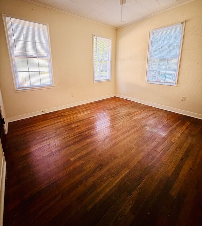 Photo - 2500 Louisiana Ave