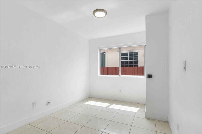 Photo - 732 82nd St