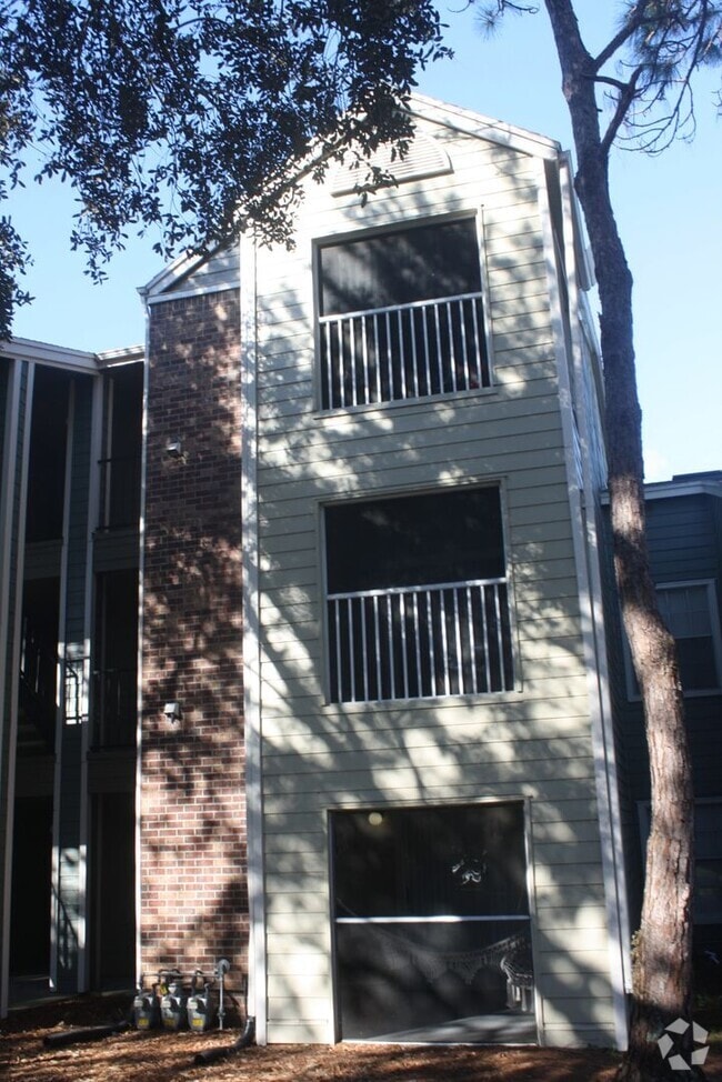 Building Photo - 5016Park2227 Unit 5016 Park Central Rental