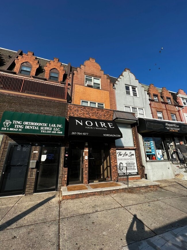 Building Photo - 2136 S Broad St Unit 2R