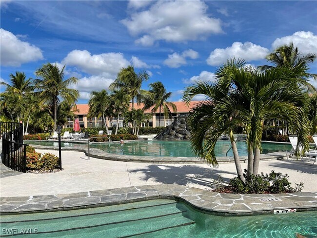 Building Photo - 6590 Beach Resort Dr Unit 305