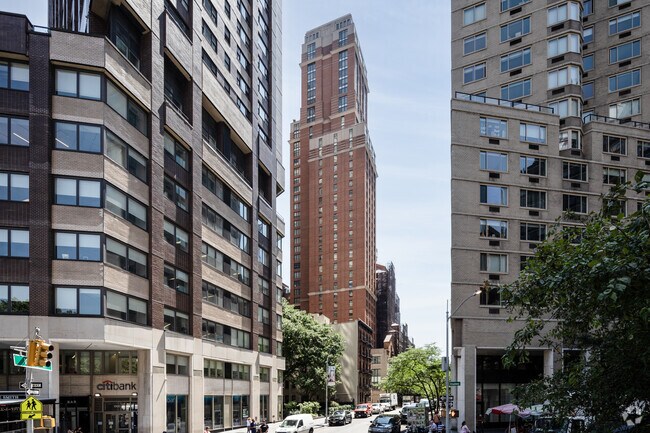 Photo - The Park Laurel