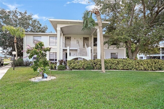 Building Photo - 5024 Chiquita Blvd S Unit 202