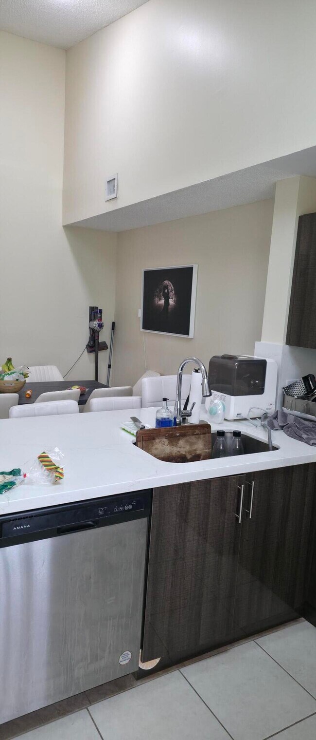 Photo - 6936 SW 39th St Unit D208